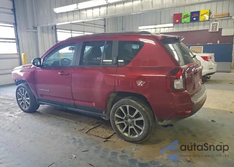 2017 Jeep Compass Latitude z USA, uszkodzony, nr VIN 1C4NJCEB1HD166417
